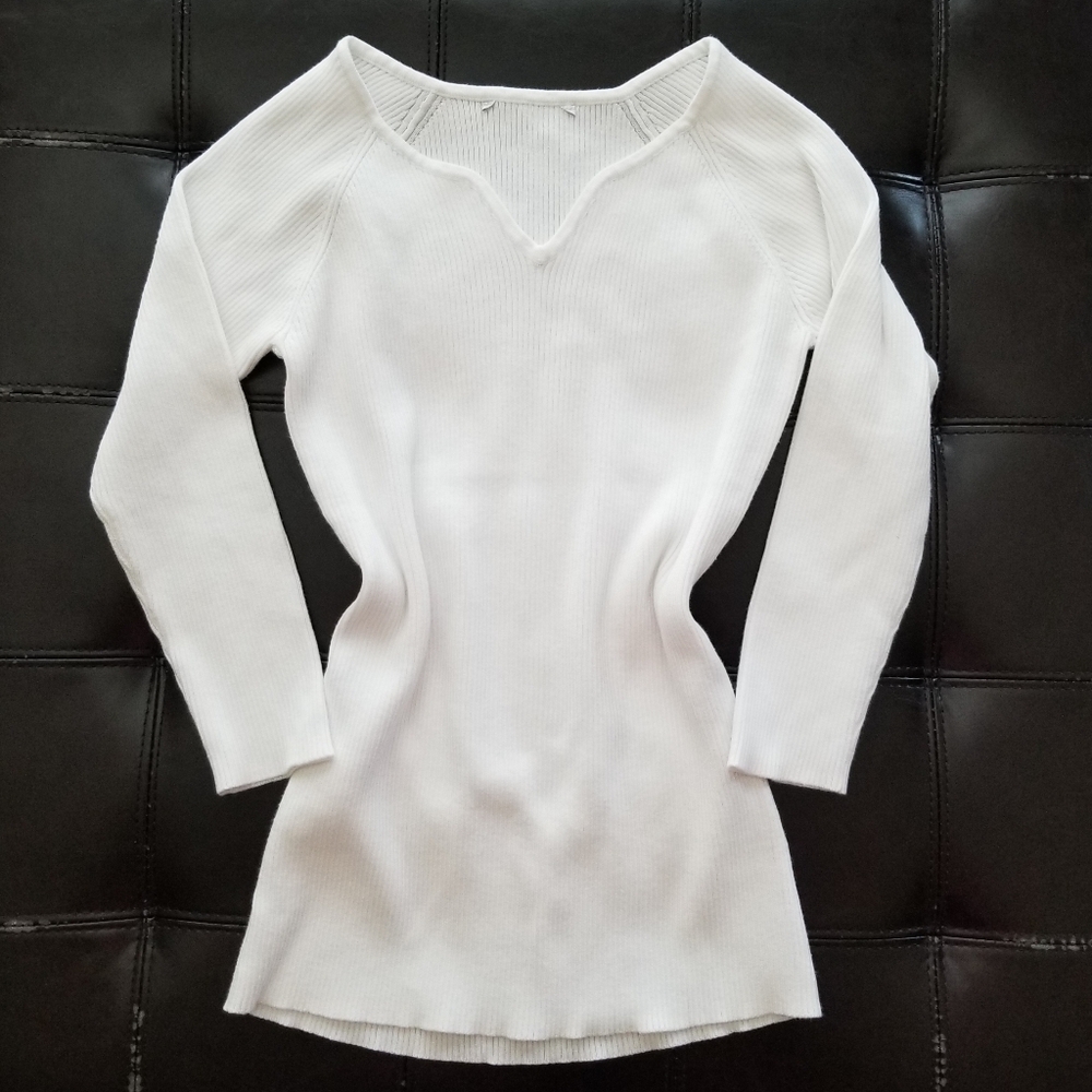❗White House Black Market White V-Neck Knit Sweater Top Small❗